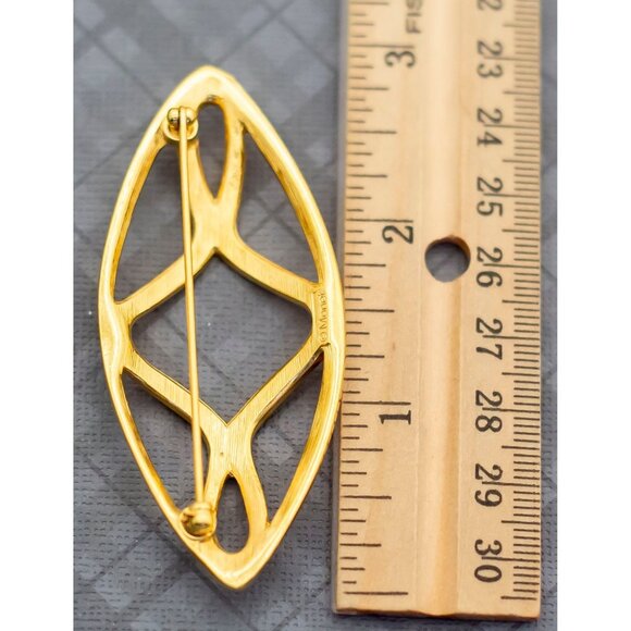 Vintage Gold Tone Avant Garde Brooch by Monet - G26 - Picture 2 of 2